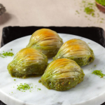 Midye Baklava